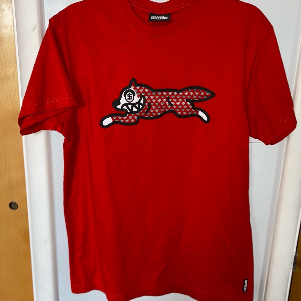 Red T-shirt